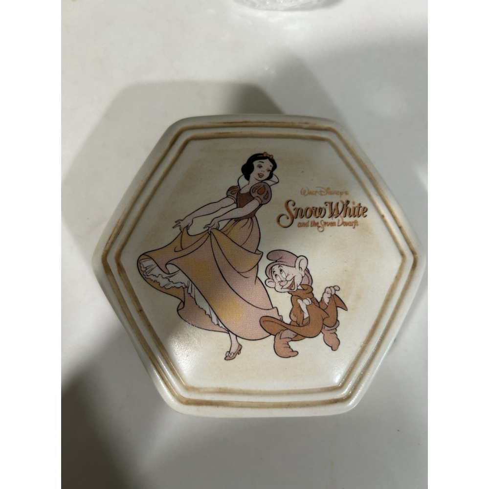 Disney 2007 Snow White And The Seven Dwarfs Ceramic Trinket Box 70th Anniversary